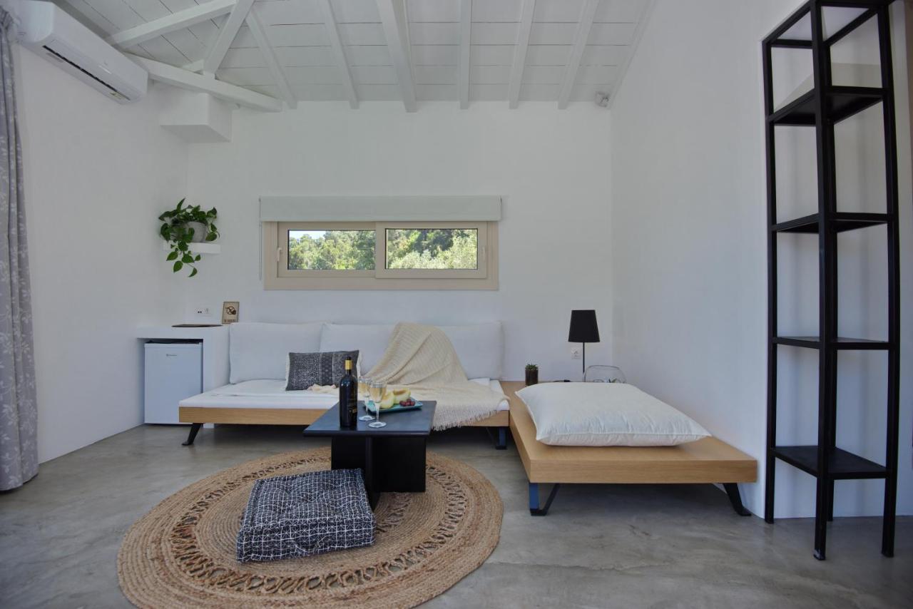 Eleon Suites New Isomata Exteriör bild